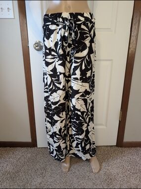 NWT Black & White Botanical  Wide-Leg Waist Band Tie Pants-1X